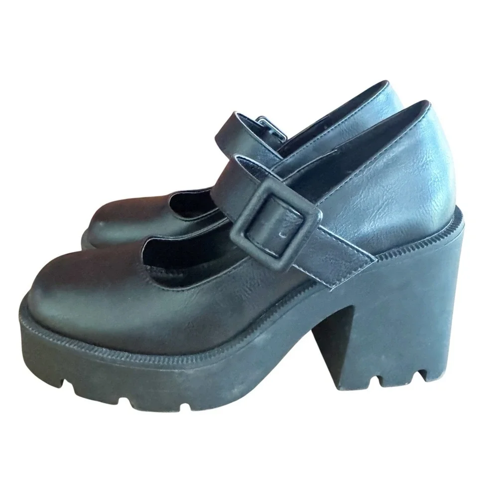 Madden Girl Black Mary Jane Trinity Chunky Platform Heel Size 7.5 Y2K FairyGoth